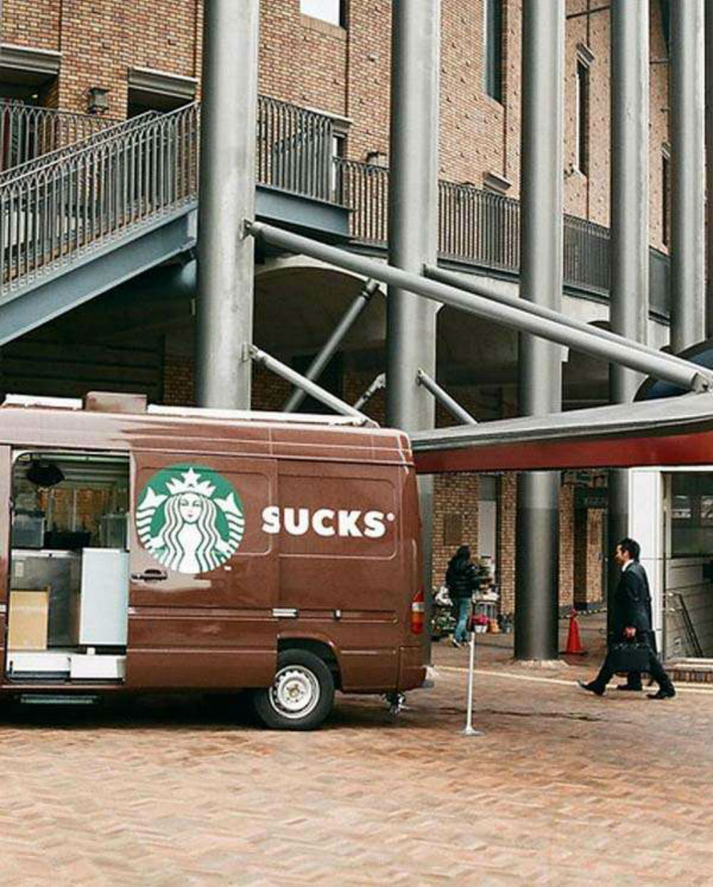 starbucks-sucks-photo-u1