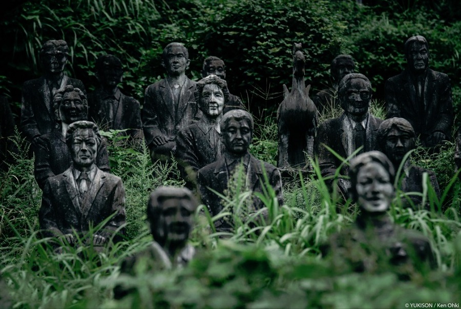 statues park
