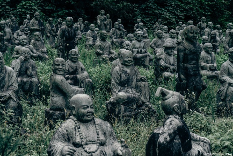 statues park