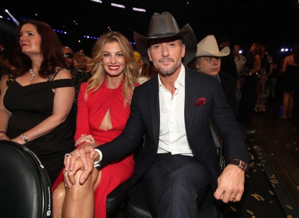 Faith Hill and her husband, Tim McGraw at 2017 Grammys.