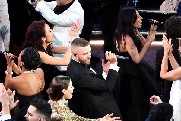 Justin Timberlake singing "Can't Stop The Feeling" at the 2017 Oscars