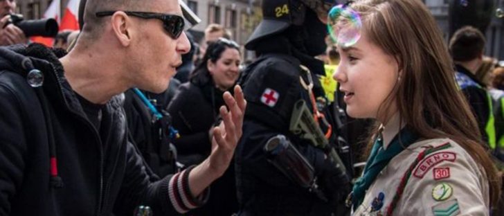 czech girl viral photo