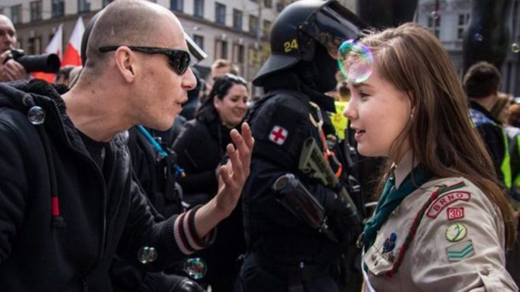 czech girl viral photo