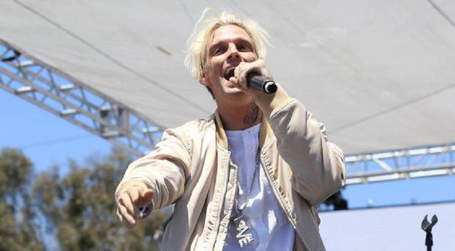 aaron carter gay bar