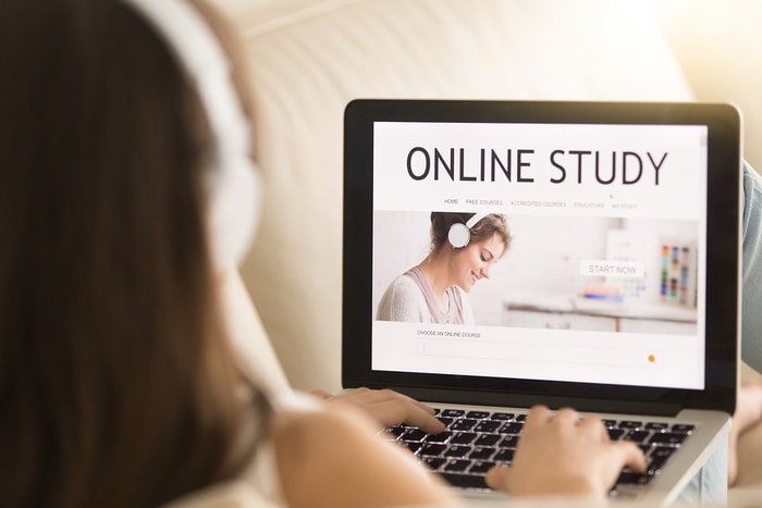 7 Useful Educational Websites for College Students