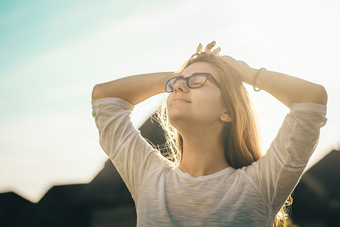 How To Manage Stress The Right Way With CBD And Other Natural Methods