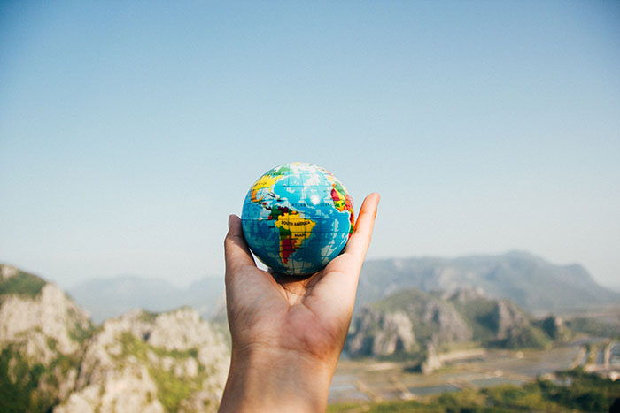 Useful Tips to Stay Healthy While Traveling