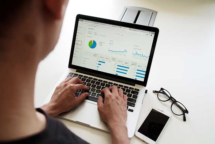 How To Make A Profit Reselling Items Online