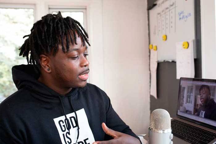 7 Creative Ways You Can Become Better At Podcasting