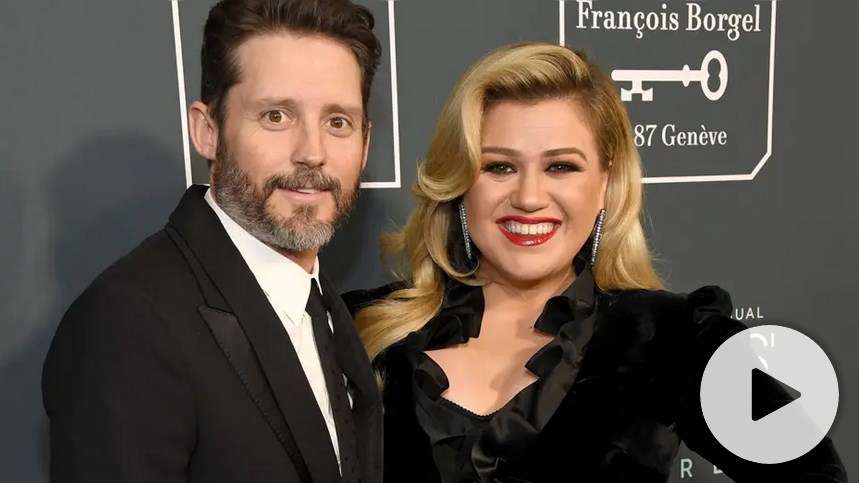 American Idol Winner Kelly Clarkson Begs Judge to Divorce Her from Brandon Blackstock