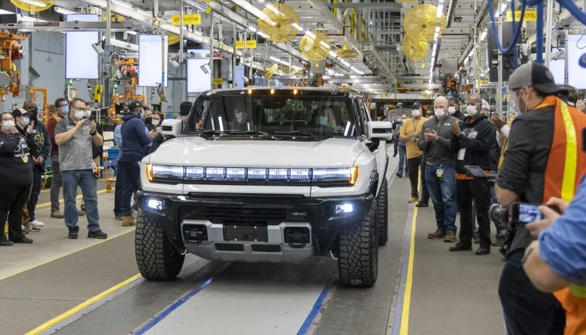 GM Ships Its GMC Hummer EV Pickup Trucks to Customers at $113,000 Apiece