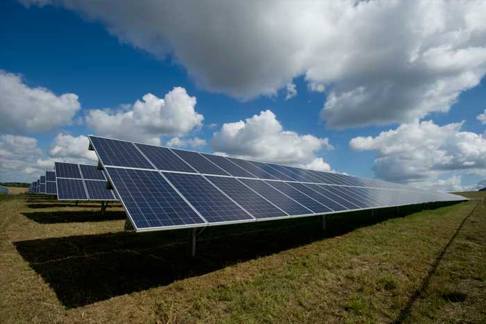 How Does a Solar Power Plant Work?